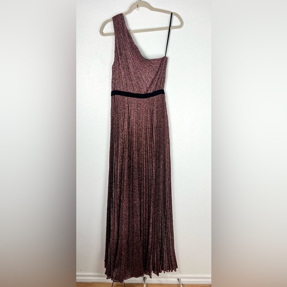 BCBGMAXAZRIA Yasmin One Shoulder Pleated Metallic Evening Gown size M - Picture 9 of 10